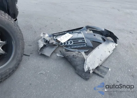 2010 Audi A4 2.0T Premium z USA, uszkodzony, nr VIN WAUFFAFLXAN058926